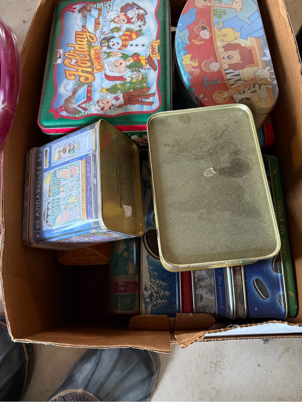 Oreo Holiday Tins